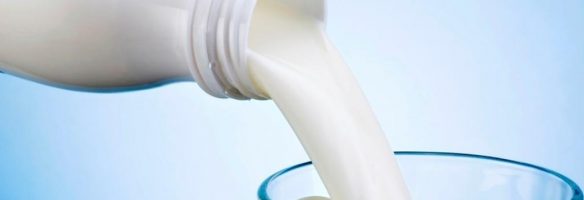 Il latte peggiora l’acne?